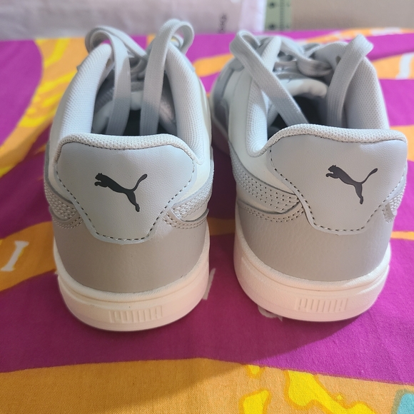 Puma Light Gray and White Casual Sneakers - Picture 4 of 7